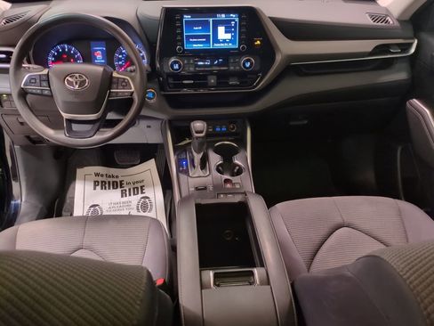 Used 2022 Toyota Highlander L image 15