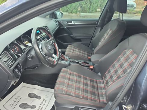 Used 2020 Volkswagen Golf 4-Door FWD image 9