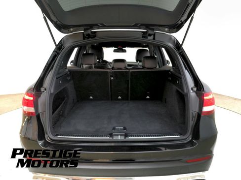Used 2018 Mercedes-Benz GLC 300 4MATIC image 30