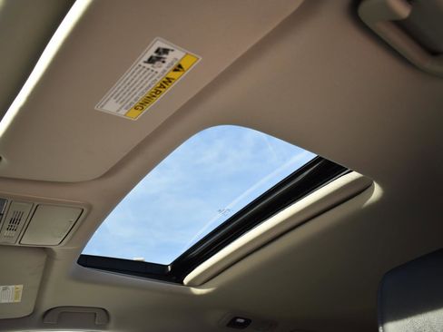 Used 2025 Honda Odyssey EX-L image 12