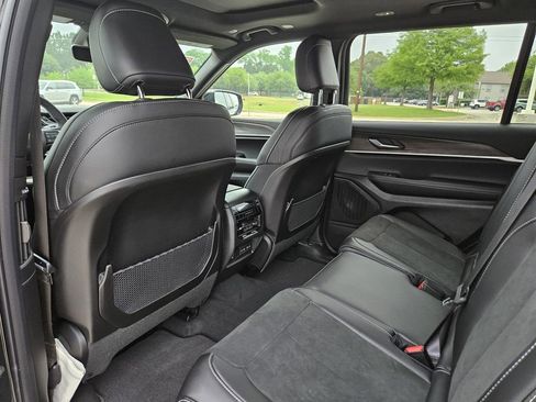 New 2026 Jeep Grand Cherokee L 2WD image 33