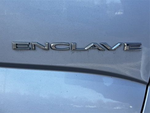 Used 2019 Buick Enclave Essence image 18