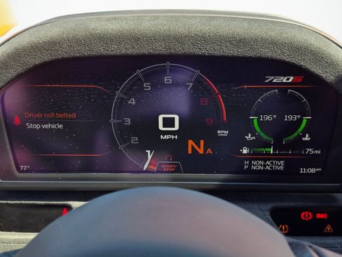 Used 2022 McLaren 720S Performance RWD image 17