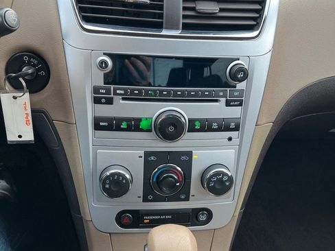 Used 2011 Chevrolet Malibu LS image 28