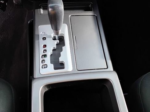 Used 2008 Nissan Titan SE image 11