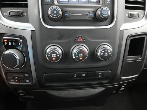Used 2024 RAM 1500 Warlock AWD/4WD image 18