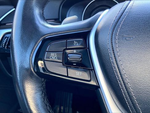 Used 2018 BMW 530i xDrive image 23