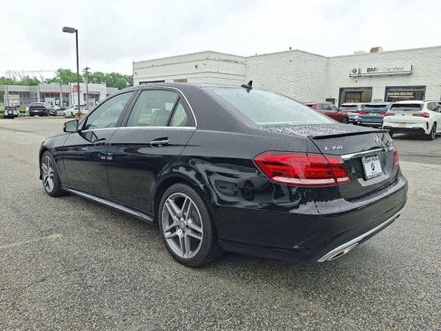 Used 2014 Mercedes-Benz E 350 4MATIC Sedan image 4