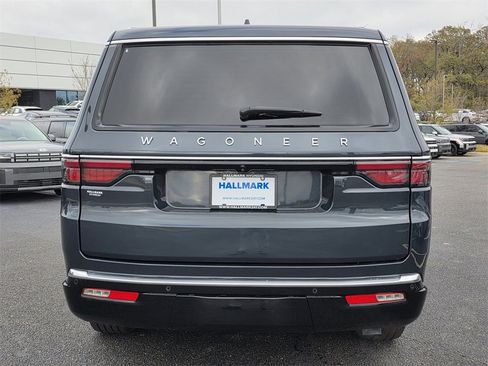 Used 2024 Jeep Wagoneer 4WD image 6