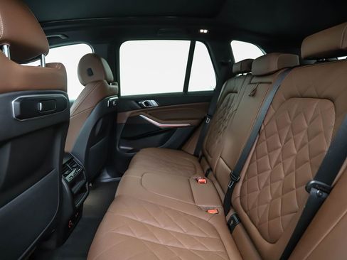 Certified 2024 BMW X5 xDrive40i w/ Parking Assistance Package image 20