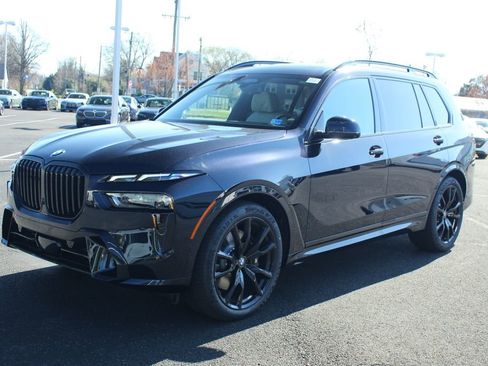 Used 2026 BMW X7 xDrive40i AWD/4WD image 3