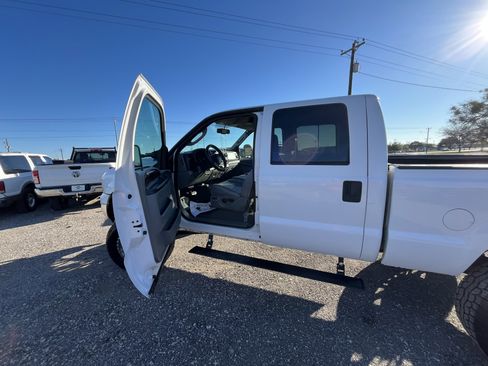Used 2007 Ford F250 Lariat image 16