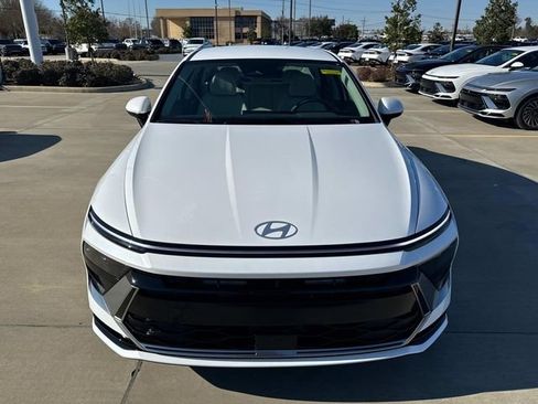 New 2026 Hyundai Sonata SEL FWD image 2