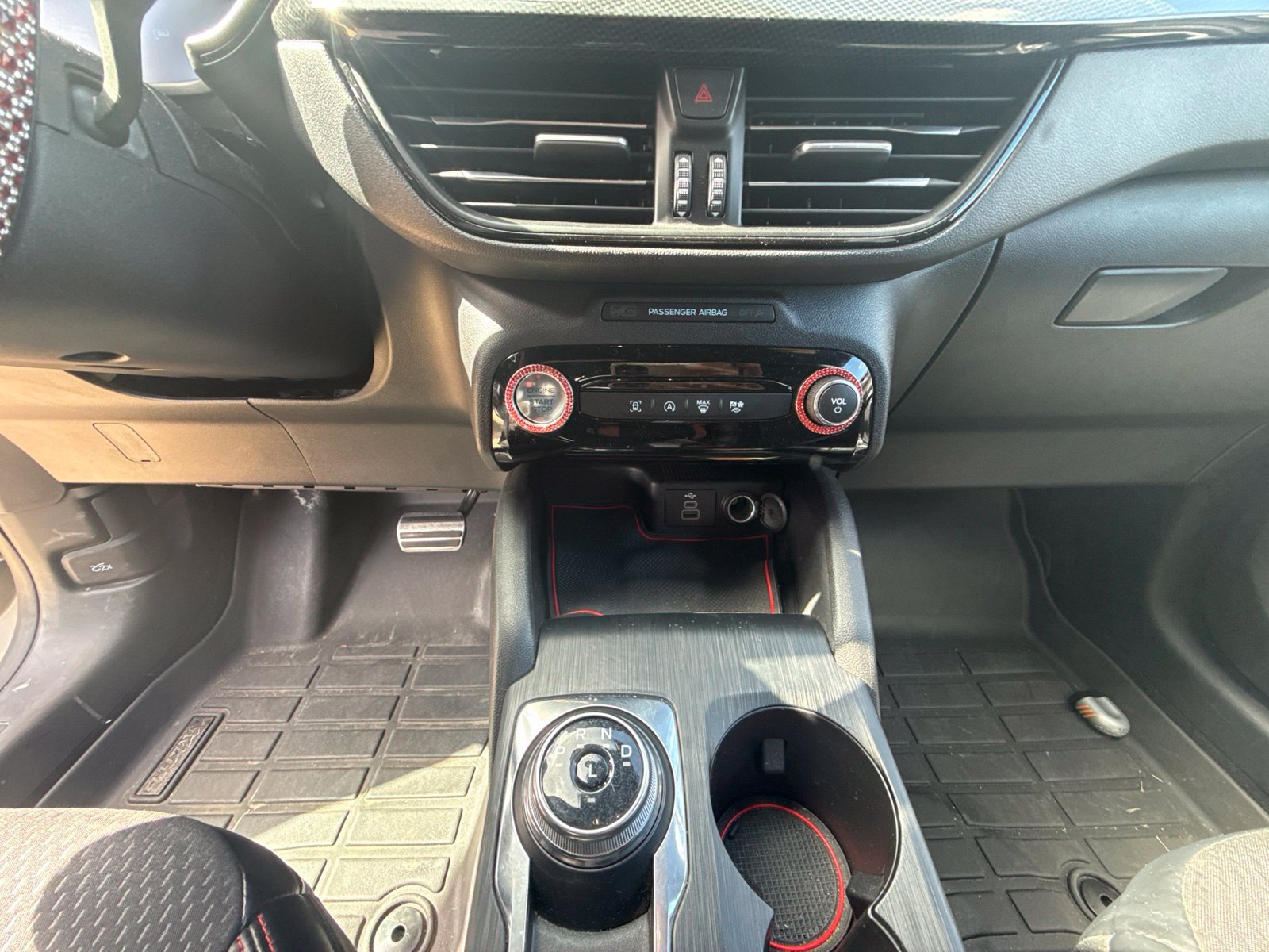 Used 2024 Ford Escape ST-Line w/ Tech Pack #1 FWD image 15