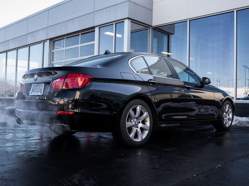 Used 2013 BMW 550i xDrive Sedan image 6