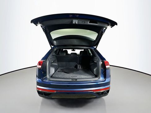 Used 2022 Volkswagen Atlas Cross Sport SEL R-Line image 34