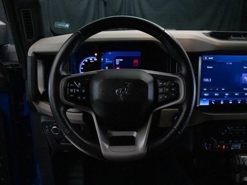 Used 2022 Ford Bronco Wildtrak image 23