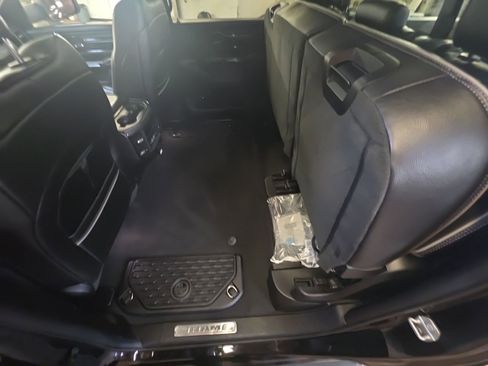 Used 2023 RAM 1500 Limited AWD/4WD image 16