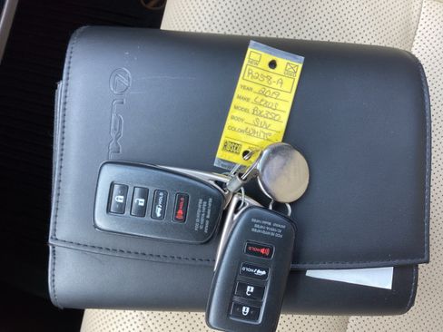 Used 2019 Lexus RX 350L AWD image 24