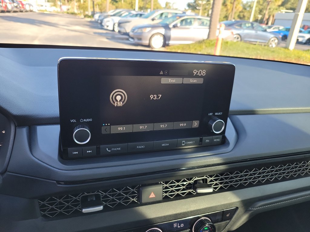 Certified 2024 Honda Accord EX image 27