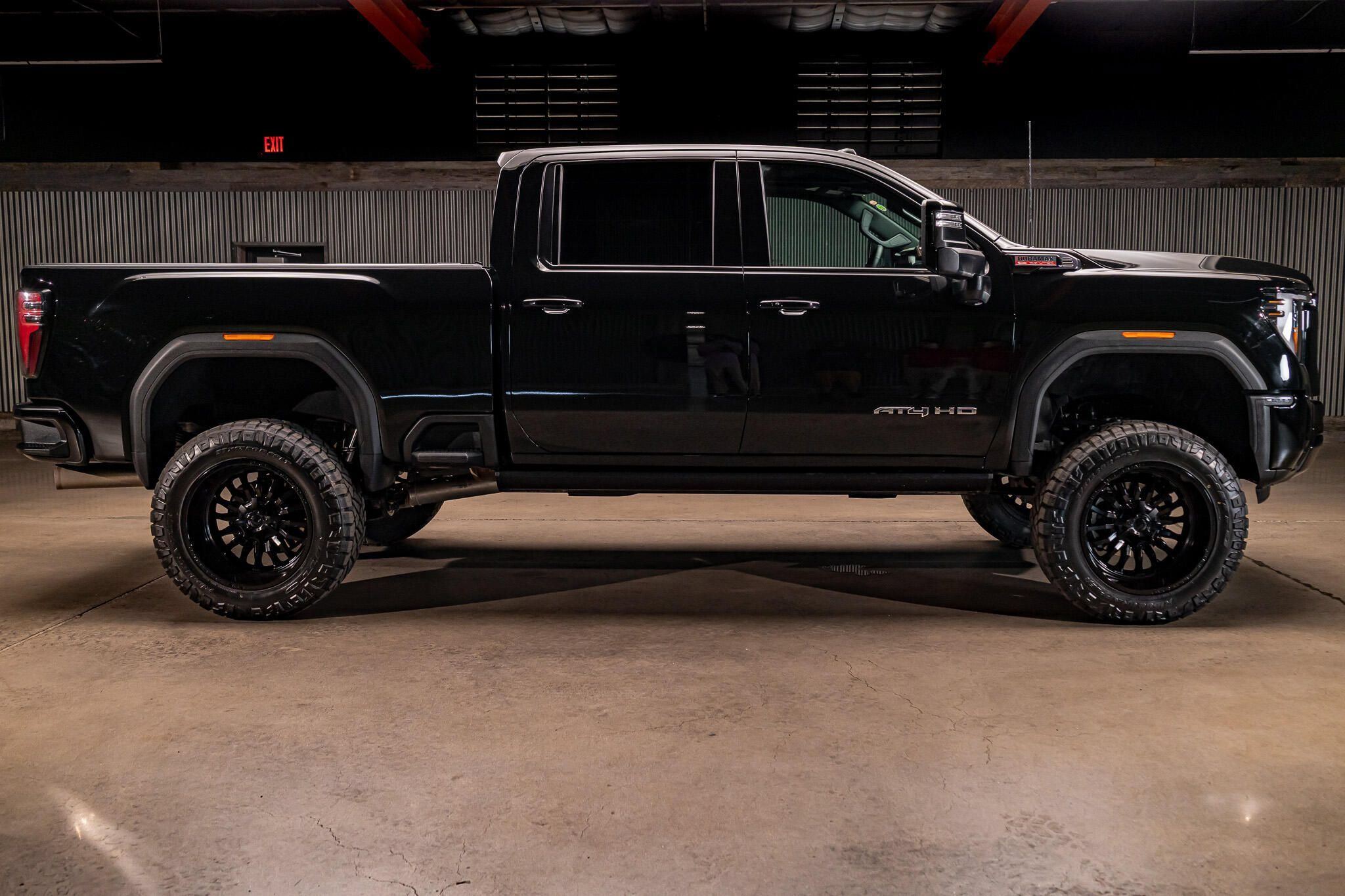 Used 2026 GMC Sierra 3500 AT4 w/ AT4 Premium Plus Package AWD/4WD image 11