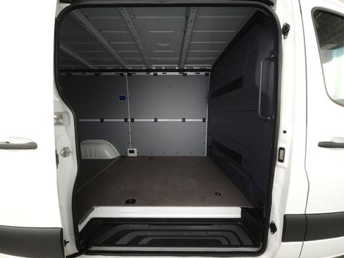 Used 2026 Mercedes-Benz Sprinter 2500 image 19