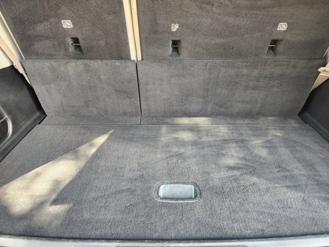 Used 2022 Jeep Wagoneer Series III w/ Flexible Seating Group RWD image 32