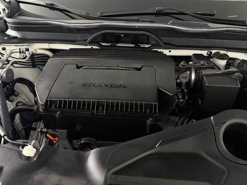 Used 2024 Honda Pilot Elite image 35