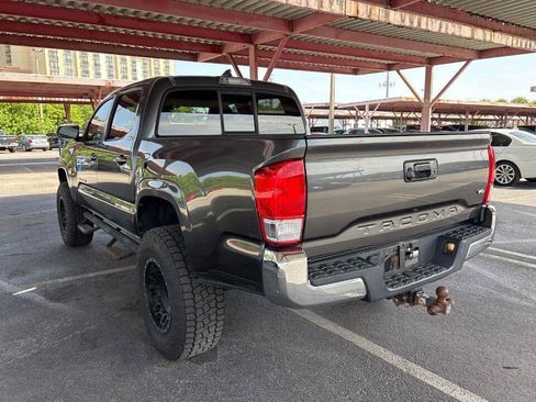 Used 2016 Toyota Tacoma SR5 w/ Towing Package RWD image 3