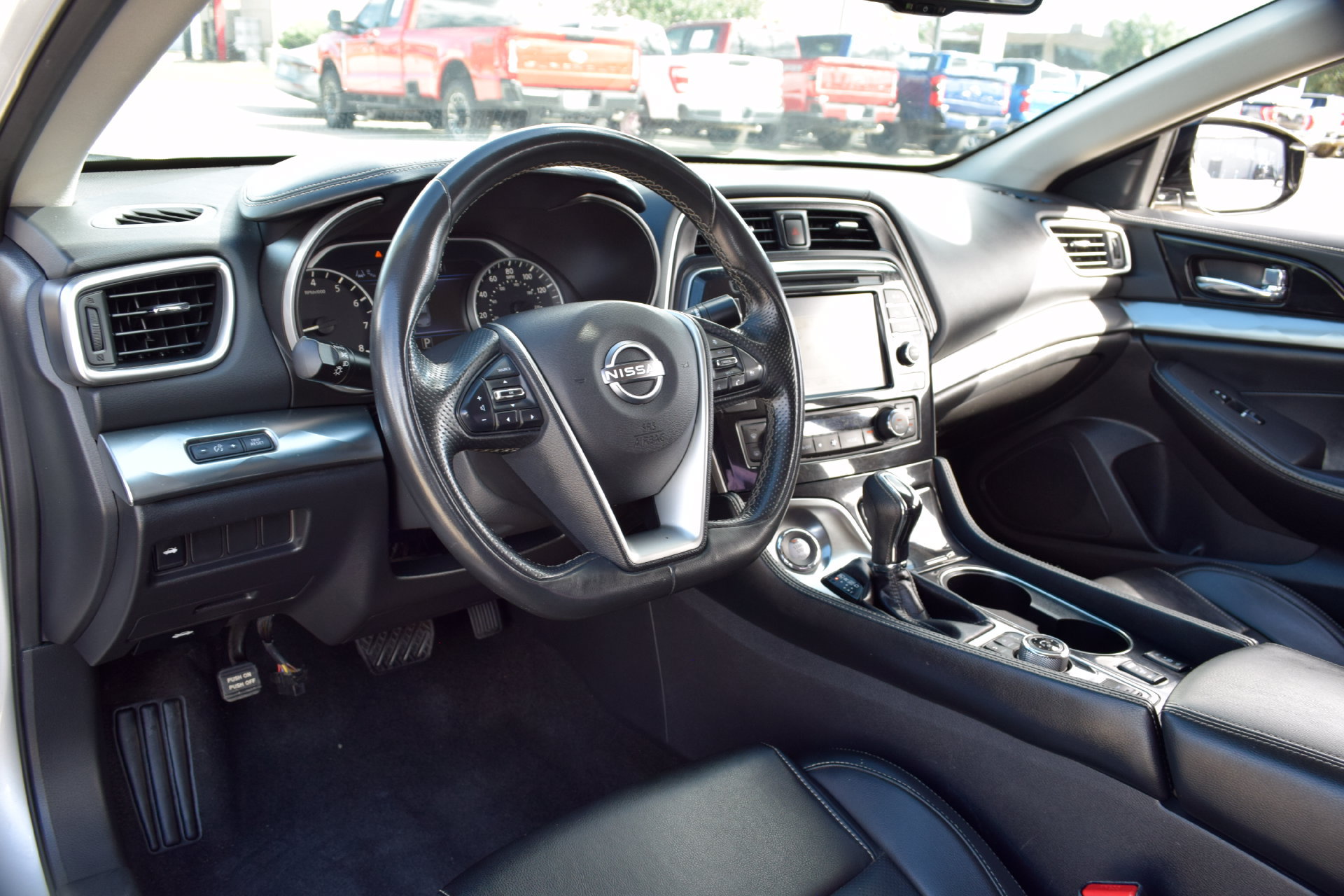 Used 2023 Nissan Maxima SV w/ Floor Mat Group FWD image 15