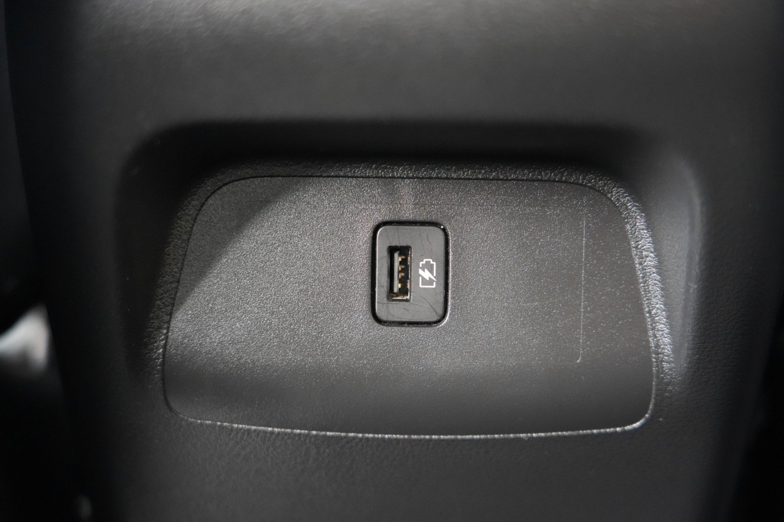 Used 2020 Nissan Sentra SR w/ Premium Package FWD image 30