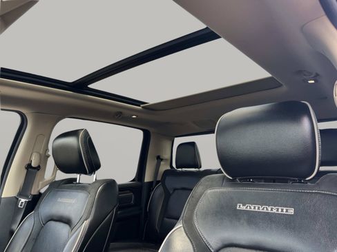Used 2019 RAM 1500 Laramie AWD/4WD image 35