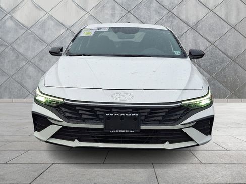 Certified 2025 Hyundai Elantra Sport image 2