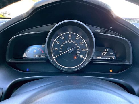 Used 2018 MAZDA MAZDA3 Touring image 24