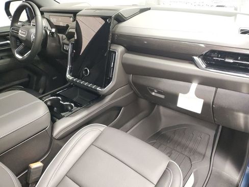 New 2026 GMC Yukon Elevation w/ Elevation Premium Package image 8