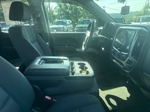 Used 2017 Chevrolet Silverado 1500 LT w/ All Star Edition AWD/4WD image 5