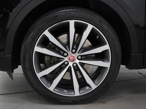 Used 2019 Jaguar E-PACE S image 30