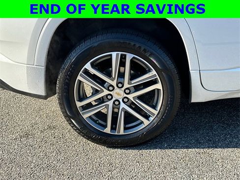 Used 2023 Chevrolet Traverse High Country image 17