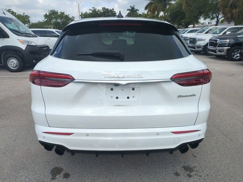 Used 2023 Maserati Grecale Modena AWD/4WD image 7