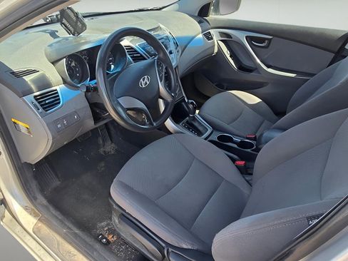 Used 2016 Hyundai Elantra SE image 23