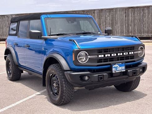 Used 2023 Ford Bronco Black Diamond AWD/4WD image 8