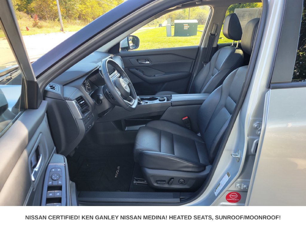 Certified 2024 Nissan Rogue SV w/ SV Premium Package AWD/4WD image 39