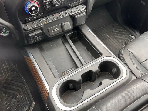 Used 2022 Chevrolet Silverado 1500 High Country w/ Technology Package image 31