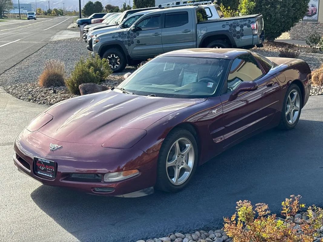 Used 2003 Chevrolet Corvette Coupe w/ Preferred Equipment Group RWD image 22