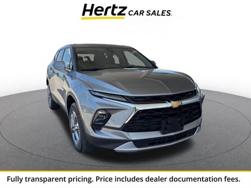 Used 2025 Chevrolet Blazer LT FWD image 1