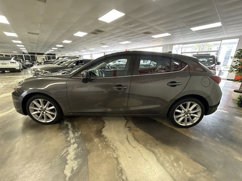 Used 2017 MAZDA MAZDA3 Grand Touring w/ Premium Equipment Package image 5