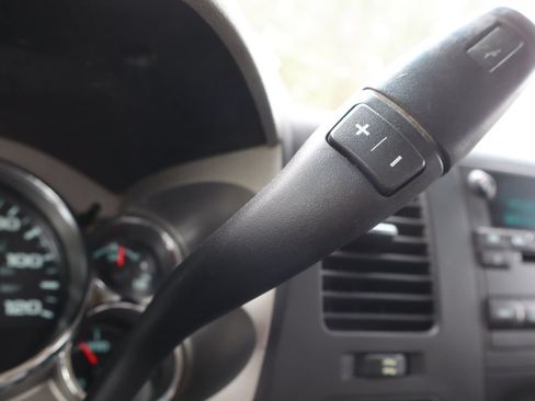 Used 2013 Chevrolet Silverado 2500 W/T RWD image 32