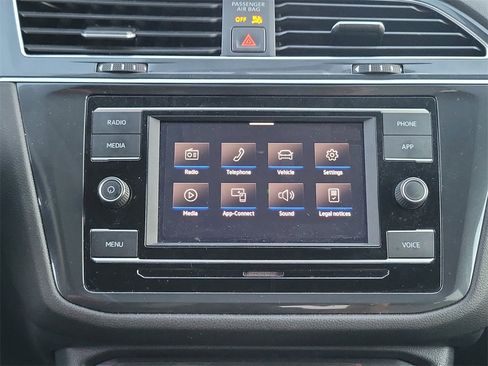 Certified 2022 Volkswagen Tiguan S image 20