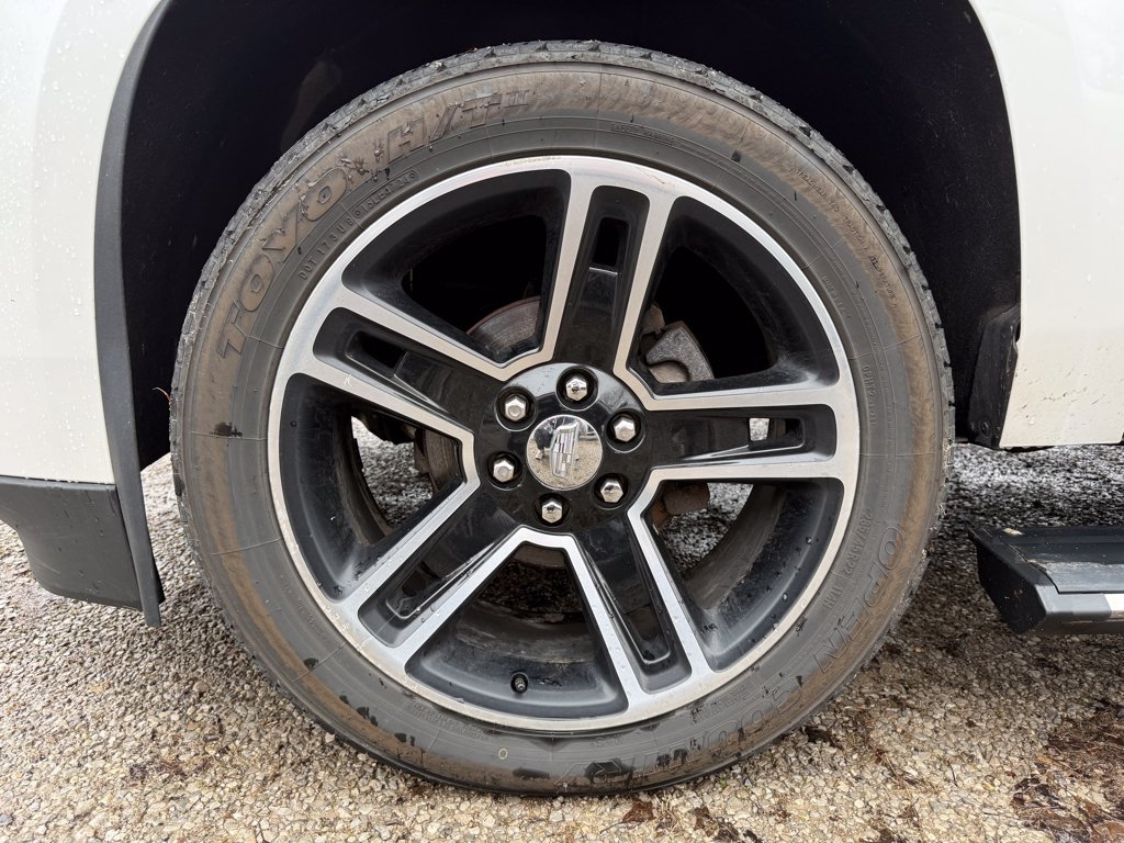 Used 2018 Cadillac Escalade ESV Premium Luxury AWD/4WD image 11