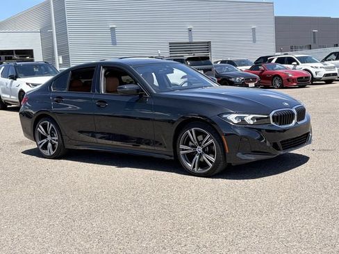 Used 2023 BMW 330i Sedan w/ Parking Assistance Package RWD image 5